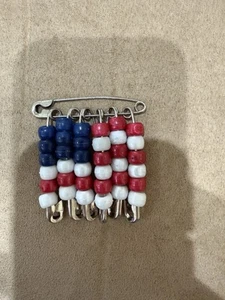 Amerikanische Flagge Pin-Handgemachte Sicherheitsnadeln und einfarbige Perlen--NEU - Bild 1 von 2