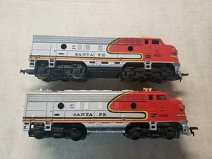 Proyecto eléctrico y ficticio HO Tyco Santa Fe F9 #4015 - Imagen 1 de 6
