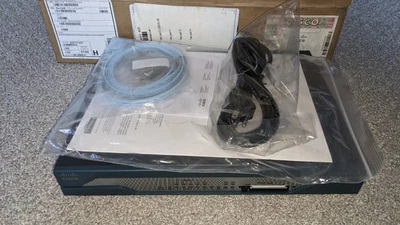 Cables de router de servicios integrados Cisco serie 1800 caja abierta 1811 Foto 1 de 2