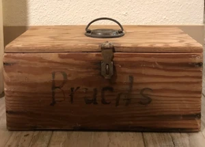 Lot of Early 1911-1975  Letters w/ Envelopes & Stamps In a Old Wooden Box - Picture 1 of 7