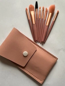 8Pcs Makeup Brush Set With Foundation Blush Eyeshadow Brushes bagUK - Picture 1 of 11