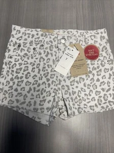LEVI'S GIRL'S SHORTY SHORT SHORTS, NWT SIZE 7 - Picture 1 of 3