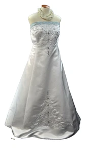 Alfred Angelo White Robin Egg Blue Satin bead 865209 Wedding gown dress 22W NEW - Picture 1 of 12