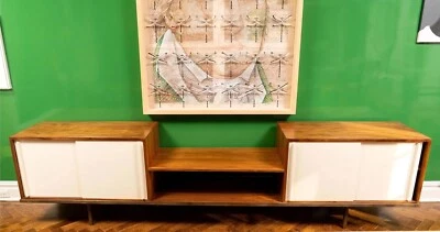 Modern 1950’s Classic Knoll Style Walnut And Cream Credenza - Image 1 of 4