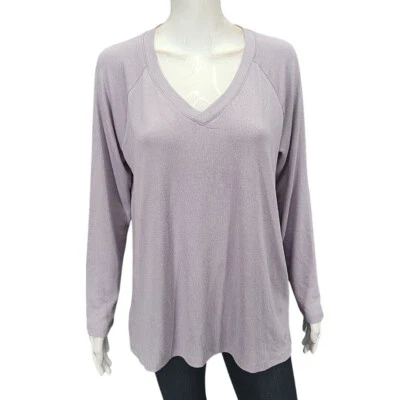 Camisa morada de manga larga con cuello en V para mujer de todos los días talla grande Foto 1 de 4