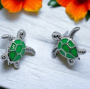 Green Sea Turtle Earrings Dainty Silver Tortoise Jewelry Nautical Ocean Summer - Picture 1 of 5