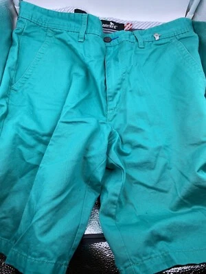 Pantalones Cortos Chinos Caqui Modernos Diversión Para Hombres Talla 34 Informales Verde Frente Plano K11 Foto 1 de 4
