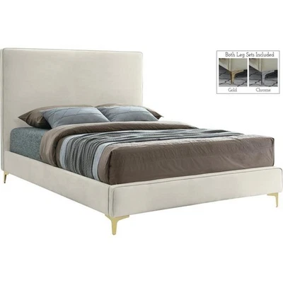 Cama King Meridian Furniture Geri Terciopelo Crema con Patas Doradas y Cromadas Incluidas Foto 1 de 4