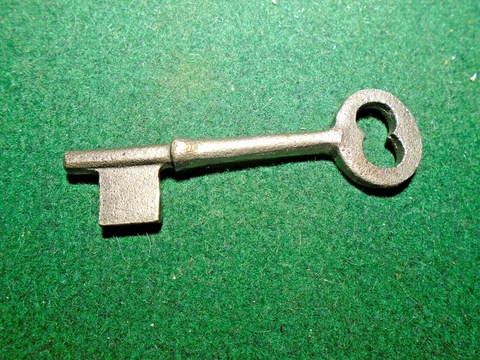 BLANK STEEL 2 5/8" BIT or SKELETON KEY - GREAT FOR DOUBLE KEYED LOCKS   (33155) Cover