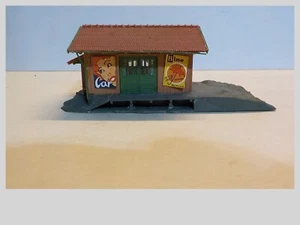 N Scale Built Pola Wayside Station Kit - Picture 1 of 6