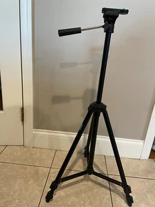 SAKAR TRIPOD TR-2L Lightweight With 2 Way Head. Black. - Picture 1 of 4