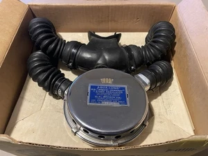Regulador de dos etapas de manguera doble Aqua Lung "Aqua-Master" de colección (ver fotos/leer descripción) - Imagen 1 de 16