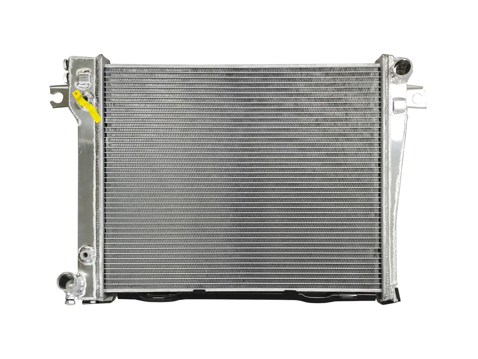 Radiator for BMW 325e 1984-1987/325 325es 1986 2.7L /325i 325is 1987 2.5L Foto 1 de 3