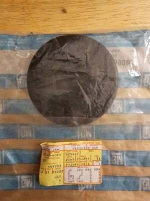 1970-1981 Chevrolet Camaro NOS Steering Wheel Horn Button - New in GM Package - Image 1 of 3