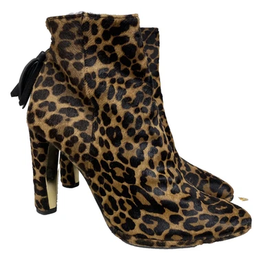 Botas al tobillo Stuart Weitzman Backflip Sabbia pelo de leopardo borla para mujer 8,5 vanguardistas Foto 1 de 4