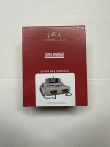 2021 Super NES Console Super Nintendo Entertainment Hallmark Ornament NIB B32 - Picture 1 of 4