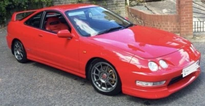 Milano Red Honda R81 Basecoat Clearcoat Complete Gallon Kit - Image 1 of 4