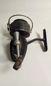 Vintage Garcia Mitchell 300 Spinning Fishing Reel - Picture 1 of 9