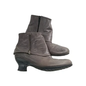 Wolky Womens Gray Leather Ankle Bootie Spool Heel Zip Closure Size 41 (US 10) - Picture 1 of 6