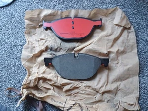 Pastillas de freno de disco delanteras de cerámica Brembo P06076N para BMW 650i Gran Coupé 2013-2019 - Imagen 1 de 5