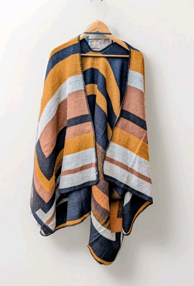 Nuevo con etiquetas Para mujeres Talla Única Chal Capa Suéter Envolvente Naranja y Rayas Neutras  Foto 1 de 4