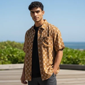 RVCA Yin Yang Button Up Hemd Herren Gr. L Kurzarm Freizeit hellbraun Muster - Bild 1 von 7