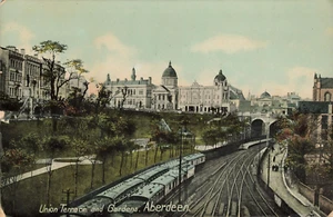 Postcard Scotland Aberdeen Union Terrace and Gardens - Picture 1 of 2