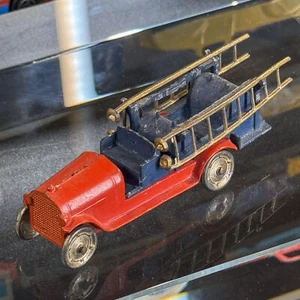 Vtg Tootsietoy Diecast Hook & Ladder Fire Truck Red & Blue Dimestore – 1930s USA - Picture 1 of 14