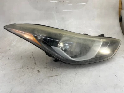 OEM | 2014-2016 Hyundai Elantra Halogen Headlight (Right,Passenger) Foto 1 de 4