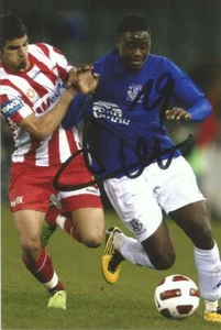 EVERTON: MAGAYE GUEYE SIGNED 6x4 ACTION PHOTO + COA - Bild 1 von 1
