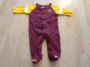 Infant/Baby Minnesota Gophers 0/3 Mo Footies Pajamas PJs Pro Edge - Picture 1 of 2