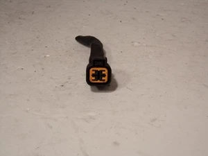 2005 2006 HYUNDAI TIBURON HEADLIGHT LAMP LENS MAIN PLUG CONNECTOR PIGTAIL #SH227 - Picture 1 of 3