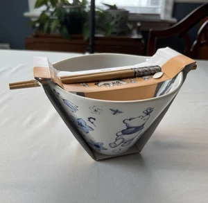 Disney Winnie the Pooh Ramen Noodle Bowl Blue Dreams + Chopsticks NEW - Picture 1 of 6