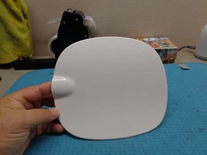 FIAT 500L 14 15 16 17 18 19 BLANCO WHITE FUEL GAS FILLER DOOR FLAP COVER - Picture 1 of 6