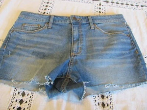UNIVERSAL THREAD SHORTS DENIM CUTT OFF size 10 NWT Comfort Stretch - Picture 1 of 3