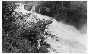 Postcard size Photo. Victoria Falls South Africa showing Gorge. C. 1954 - Picture 1 of 1