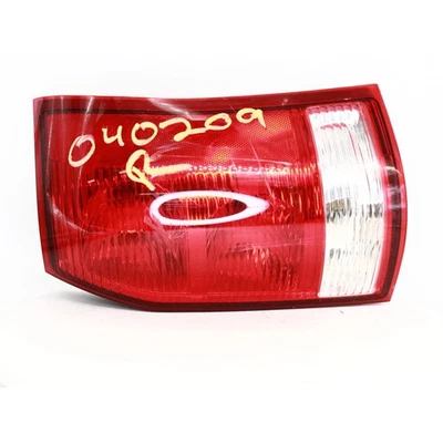 2003 Saturn Vue Right Tail Lamp Part Number - 166-02000AR - Image 1 of 4