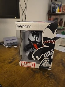 Figura Hasbro Mighty Muggs Serie 1 Venom Nueva en Caja - Imagen 1 de 6