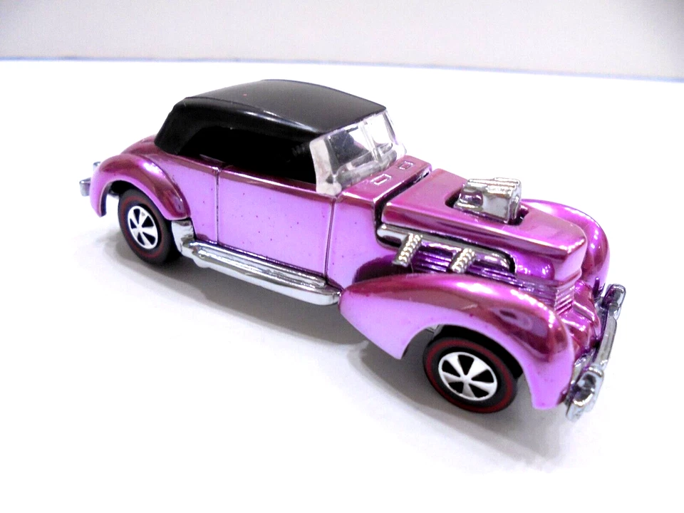 Redline Hotwheel Classic Cord CUSTOM PINK SPECTRAFLAME/CLUB CAR 1 Of 1 BLT - Image 1 of 4