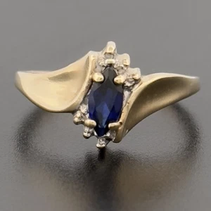 10ct Yellow Gold Created Sapphire Solitaire Ring Size N - Picture 1 of 8