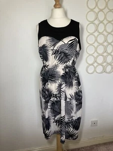 Black and White Floral Long Maxi Dress Yours Size 18 Lightweight Summer Wedding - Picture 1 of 12