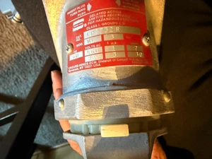 NUEVO receptáculo Crouse Hinds Arkite acción retardada trabajo peligroso # CPS732R M4 - Imagen 1 de 4