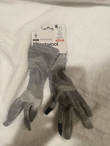 NWT Smartwool Thermal Merino Touchscreen Gloves Womens S Lt Gray Mountain Scape - Picture 1 of 4