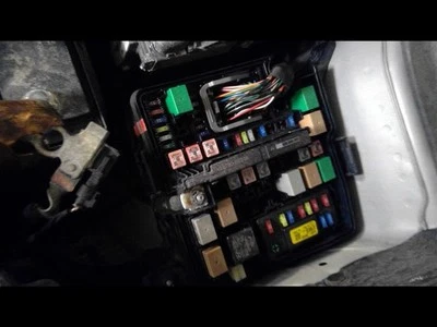 Fuse Box Engine Compartment US Market LWB Fits 13-16 SANTA FE 705720 - Image 1 of 4