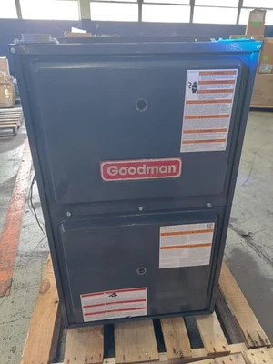 Goodman 100K BTU 92% AFUE Upflow/Horizontal Gas Furnace, GR9S921004CN, S&D - Image 1 of 4