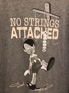 Disney Herren grau Pinocchio T-Shirt ohne Schnüre Größe Large NEU mit Etikett - Bild 1 von 3