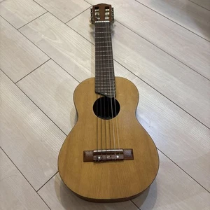 Guitarra Acústica Yamaha GL-1 Guitalele Natural con Estuche Blando - Imagen 1 de 6