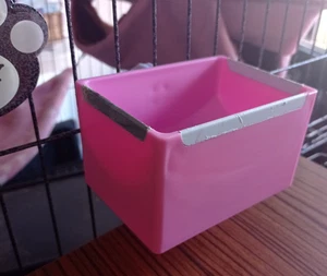 Small animal Food bowl attached cage with easy fastener pink sent from UK  - Picture 1 of 4