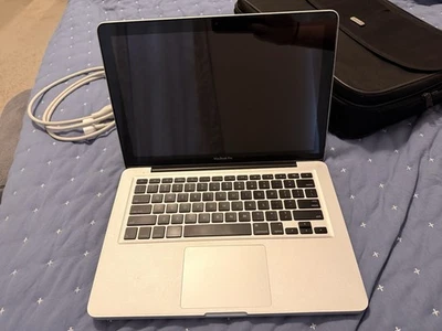 MacBook Pro 13 2010 para peças - Imagem 1 de 4