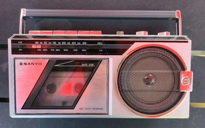 Radio Cassette Grabadora Vintage Sanyo Modelo M1670 Foto 1 de 4